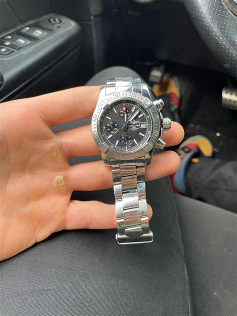 breitling avanger gmt date stuck|breitling super avenger date not changing.